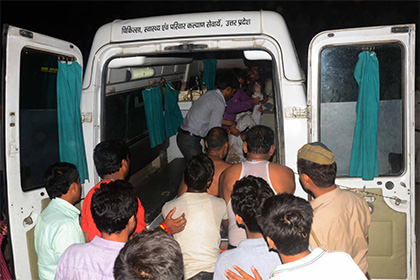 В Индии грузовик задавил 11 паломников