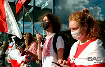В Вильнюсе прошел пикет в поддержку активистов «Европейской Беларуси» и Павла Северинца