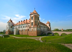 За изображение белорусских замков придется платить