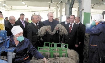 Лукашенко сделал пластику? (Фото)
