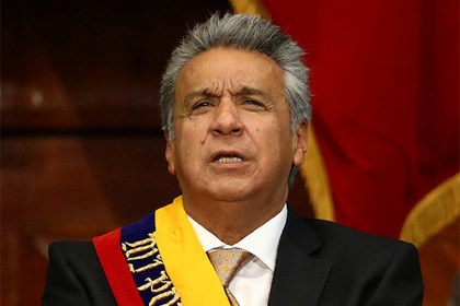 Президент Эквадора узнал о скрытой камере в своем кабинете и разъярился