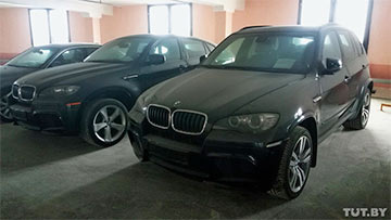 Управделами Лукашенко продает BMW по завышенным ценам