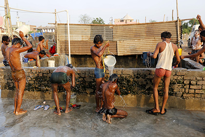 Жертвами аномальной жары в Индии за два дня стали 240 человек