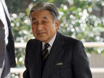 Императора Японии выписали из больницы