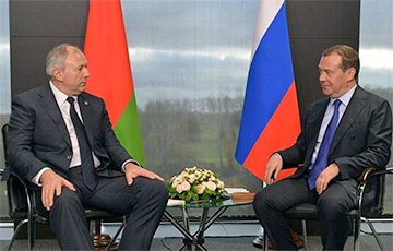 Румас на встрече с Медведевым говорил о погоде