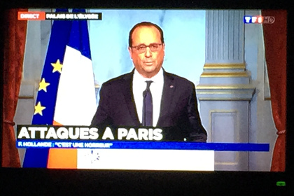 Власти Франции введут чрезвычайное положение и закроют границы