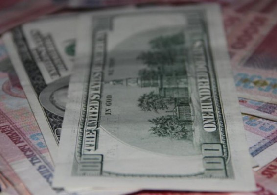Белорусский рубль опустился ниже 20 тысяч за доллар