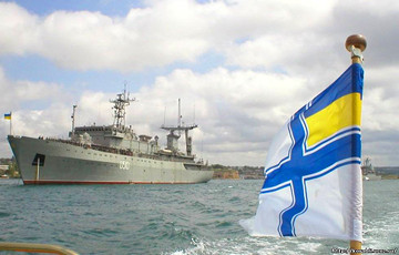 Российский корабль в Азовском море протаранил украинский