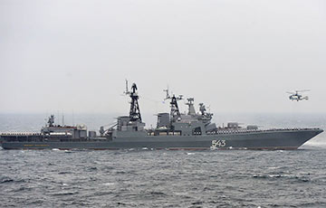 В России загорелся противолодочный корабль «Маршал Шапошников»