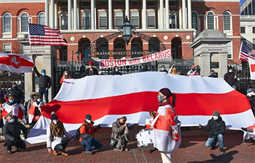 Бостон вышел на грандиозный Марш солидарности с Беларусью