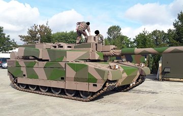 В Гродно на частном участке обнаружили закопанный танк
