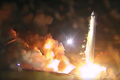 SpaceX завершила испытания первой ступени сверхтяжелой ракеты Falcon Heavy