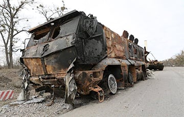 ВСУ превратили в «консервную банку» гордость московитской армии бронеавтомобиль «Тайфун»