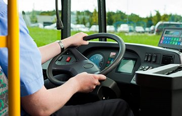 Водитель автобуса передал пассажирам по громкой связи «привет от политзаключенных»