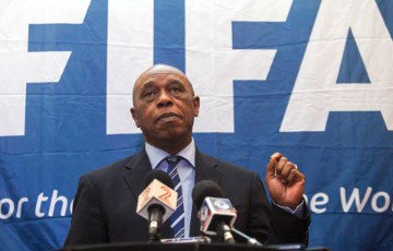 Бывший политзаключенный из ЮАР заявил о намерении возглавить FIFA