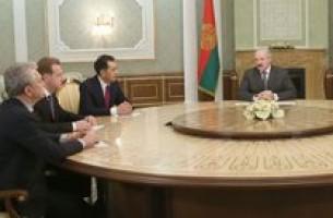 Лукашенко: ЕврАзЭС может испортить настроение народу