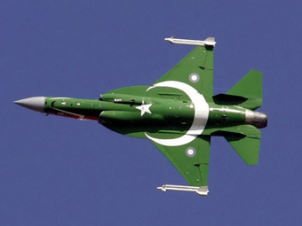 В Пакистане столкнулись два учебно-тренировочных самолета
