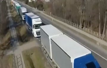 950 грузовиков с товарами для Беларуси и РФ заблокированы на польско-беларусской границе