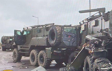 Московиты потеряли пять бронеавтомобилей «Ахмат» на Крымском мосту