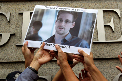 Журналист рассказал об угрозах США в адрес Германии из-за Сноудена
