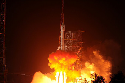Китай отправил к Луне свой первый луноход