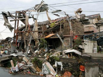 Тысячи жителей Японии остались без электричества из-за торнадо