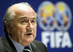 FIFA намерена ввести в футбол видеоповторы