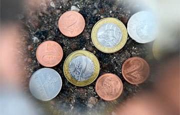 Фотофакт: Житель Горок постирал белорусские монеты