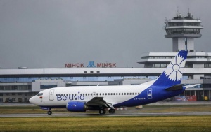 Самолет из Тбилиси не смог приземлиться в Минске из-за сильного ветра