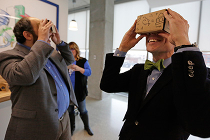 Google выпустит новые очки виртуальной реальности