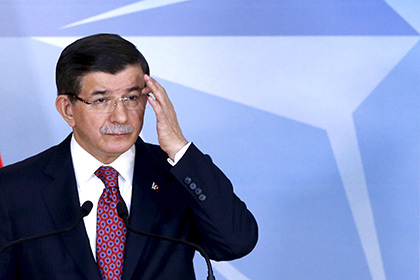 Премьер Турции призвал открыть военный канал связи с Россией