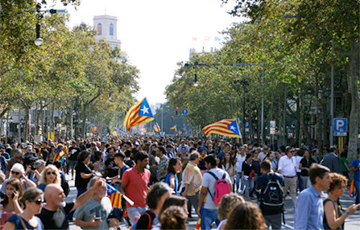 В Барселоне блокируют дороги и объявили народную мобилизацию