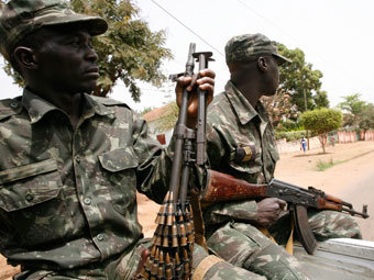 Повстанцы освободили свергнутых руководителей Гвинеи-Бисау