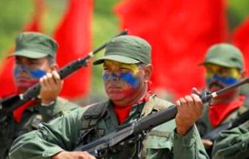Сторонники Мадуро заявили о приведении войск в «боевую готовность»