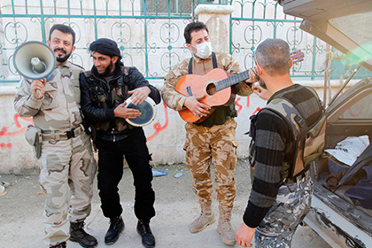 Радикальные исламисты запретили в Сирии музыку и курение