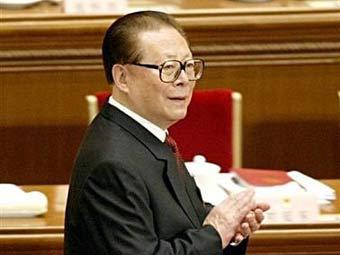 Цзян Цзэминь появился на публике впервые после сообщений о его смерти