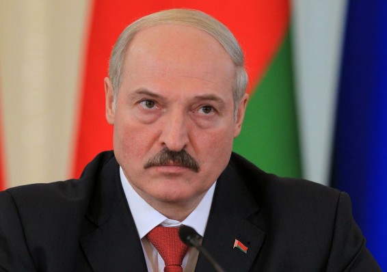 Лукашенко Западу: Ну что вы забаррикадировались там и поливаете нас грязюкой