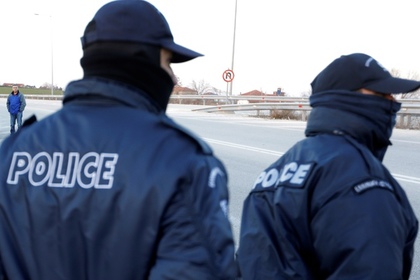 В Греции арестовали двух вооруженных британцев