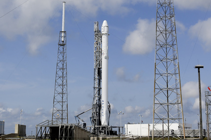 Старт ракеты Falcon 9 отложен в четвертый раз из-за ветра