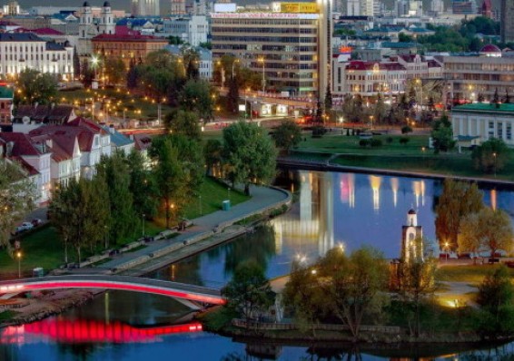 Минск входит в топ-3 популярных у россиян зарубежных городов для летних поездок