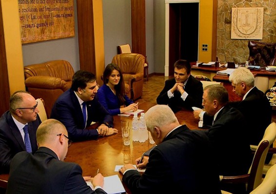 Глава МИД Беларуси Макей в Украине встретился с Саакашвили
