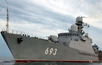 У границы Латвии обнаружили российские военные корабли