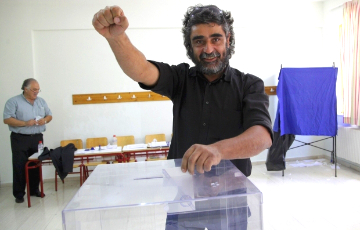 На референдуме в Греции проголосовали более 50% избирателей