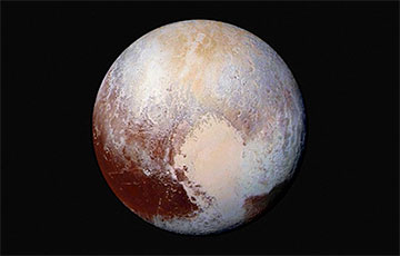 Тайна Плутона: может ли Земля остаться без Луны?