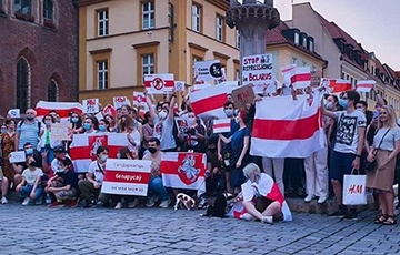 Во Вроцлаве прошла многочисленная акция солидарности с Беларусью