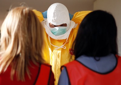 В США медик заразился лихорадкой Эбола от пациента
