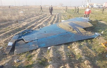 Иран заявил, что черные ящики с украинского самолета должны остаться у него