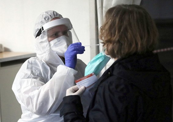 В Польше для борьбы с коронавирусом будут привлекать белорусских врачей