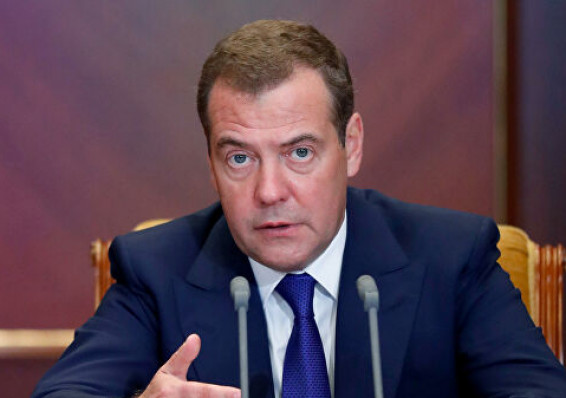 Медведев жестко прокомментировал слова Лукашенко о «чужих войнах»