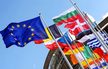 11 стран призвали ввести санкции против режима в Беларуси из-за потока нелегалов в ЕС